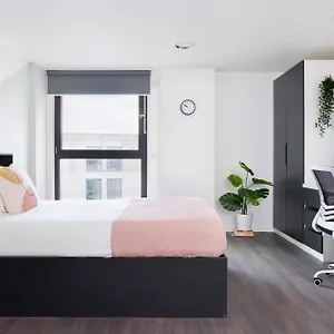 Apartment Joivy Trendy Units In Westfield-adults Only, Edinburgh
